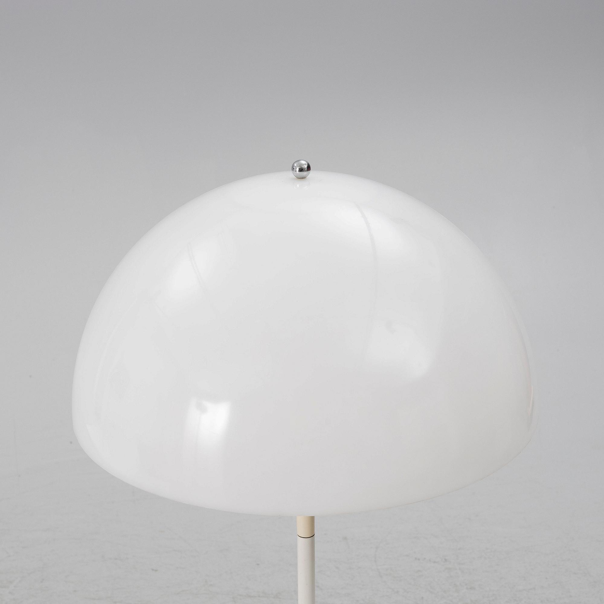 Verner Panton, golvlampa, "Panthella", Louis Poulsen, Danmark, 1900-talets andra hälft.