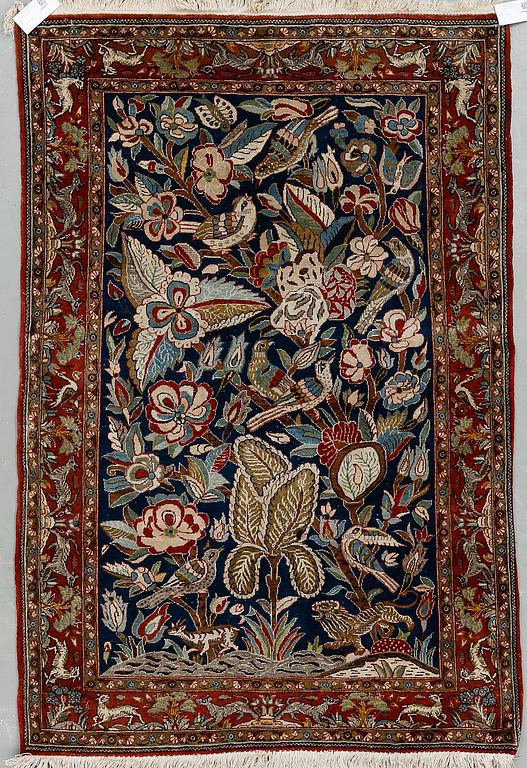 MATTA, semiantik Qum, part silk. Ca 153x102 cm.