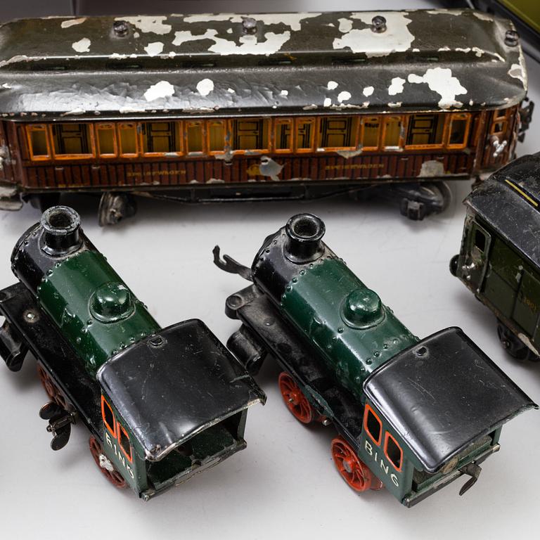 A lot of 10 pieces of locomotives and wagons, Germany, early 20th century.