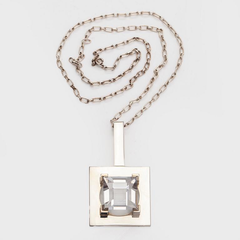 Mirjam Salminen, pendant and chain, faceted synthetic spinel, silver, Kaunis Koru 1974.