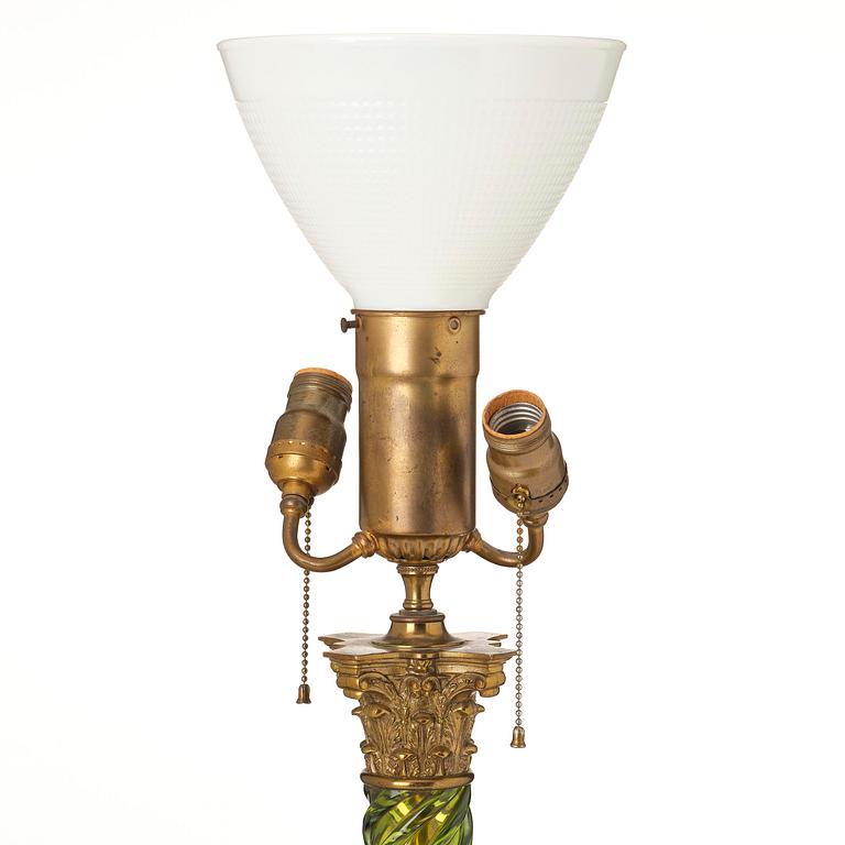 Bordslampa, omkring år 1900, Empirestil.