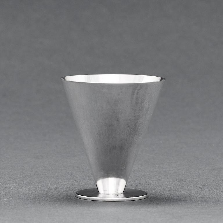 Wiwen Nilsson, a set of 6 sterling cocktail glasses, Lund 1950-1964.