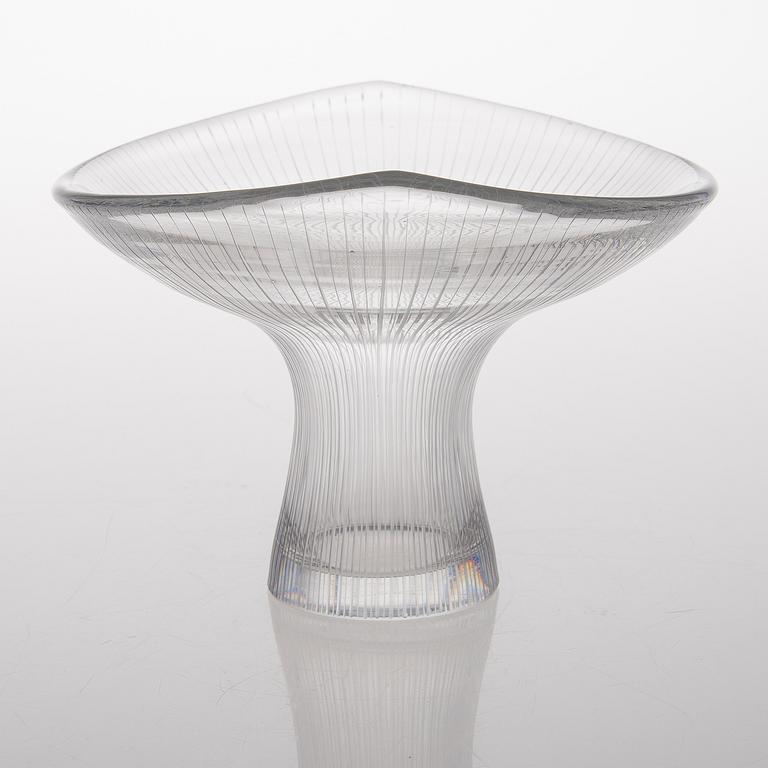 A line cut glass vase, signed Tapio Wirkkala Iittala -55.