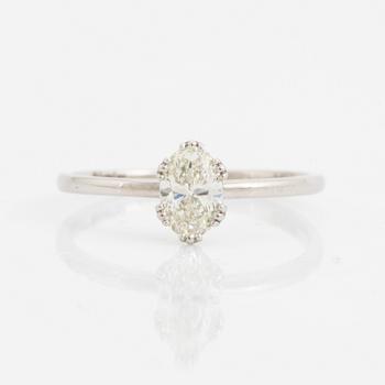Oval cut diamond ring.