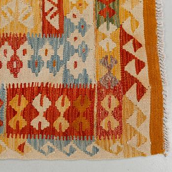 MATTA, Kelim, ca 300x240 cm.