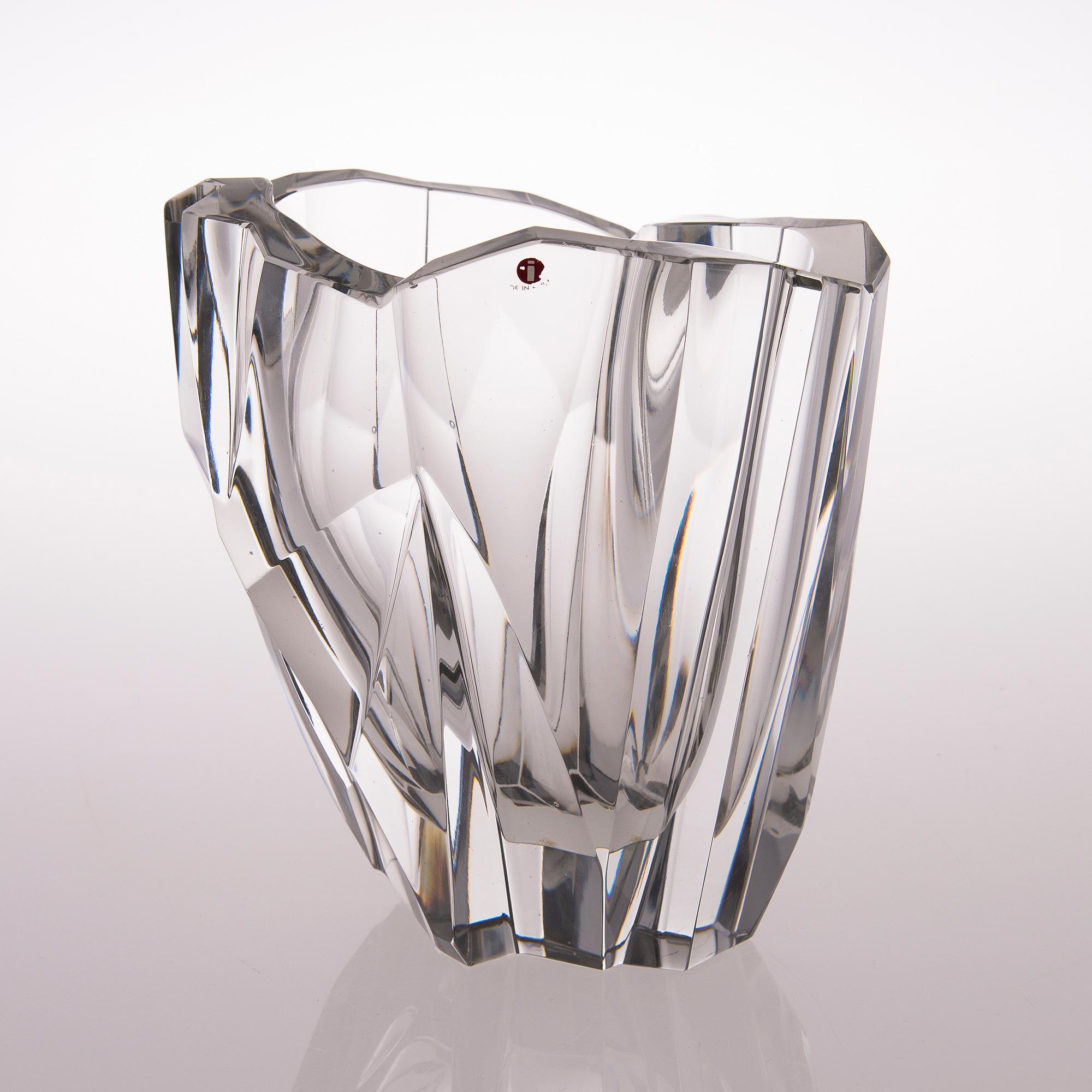 A 1950's 'Iceberg' vase signed Tapio Wirkkala, 3825.