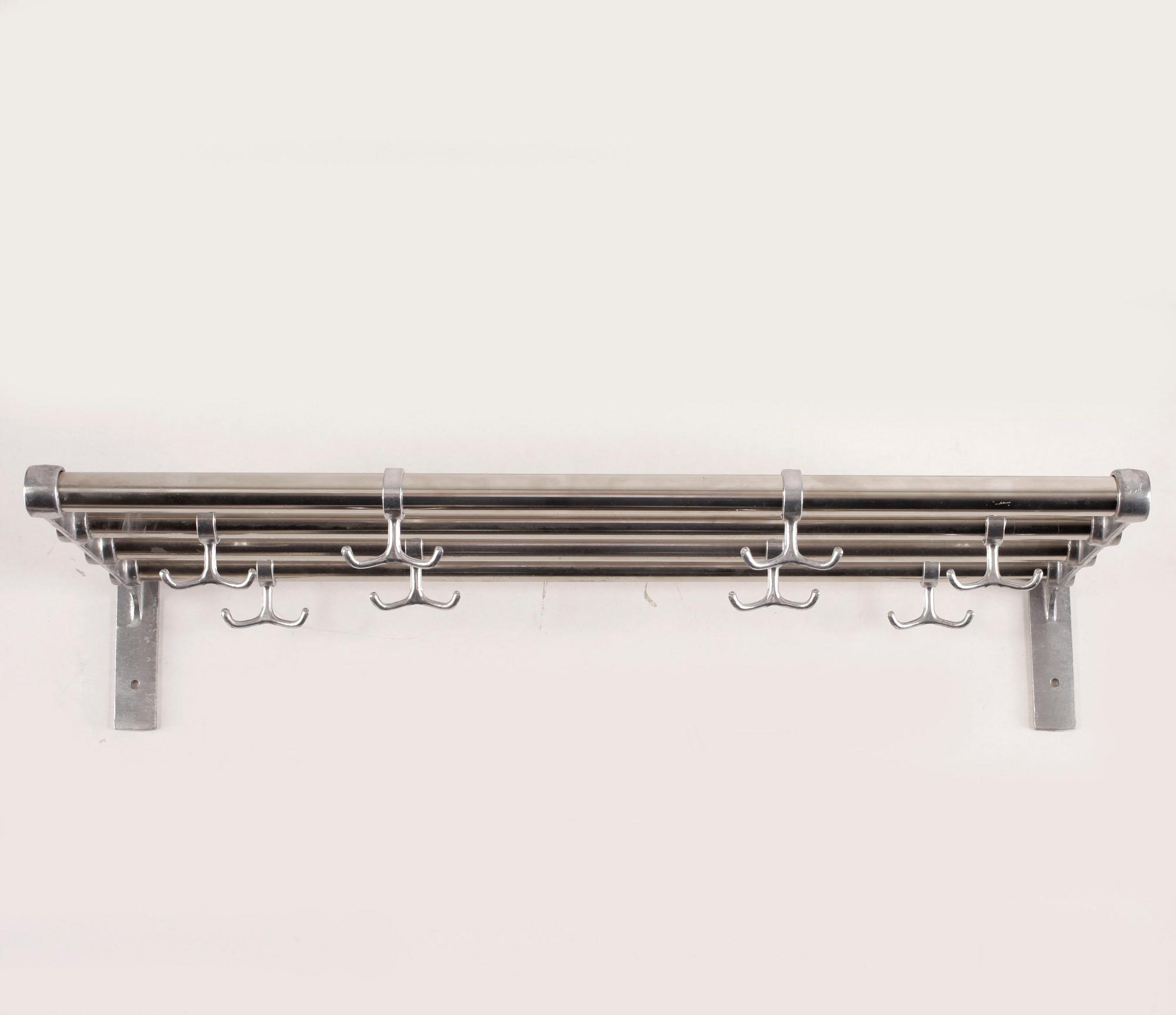 KLÄDHÄNGARE, ett par, 1900-talets andra hälft.