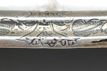 SKRIVSTÄLL, silver. Stockholm otydlig mästarstämpel. Nyrenässans 1875.