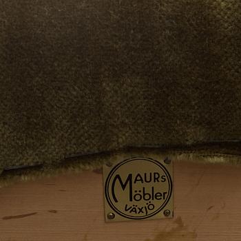 FÅTÖLJER, ett par, 1900-talets mitt, etikettmärkta Maurs möbler, Växjö.