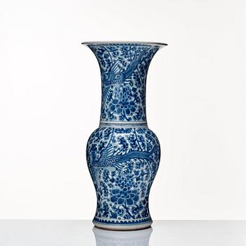 A blue and white vase, Qing dynasty, 18th Century.