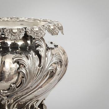 PRAKTPOKAL, silver, Gustaf Möllenborg, Stockholm 1847. Vikt c:a 3.000 g.