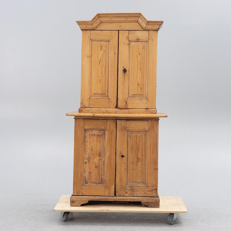 A cabinet, 18th Century.