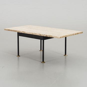 SOFFBORD, skiva i travertin, 1900-talets andra hälft.