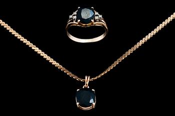 246. SAPPHIRE RING AND PENDANT.