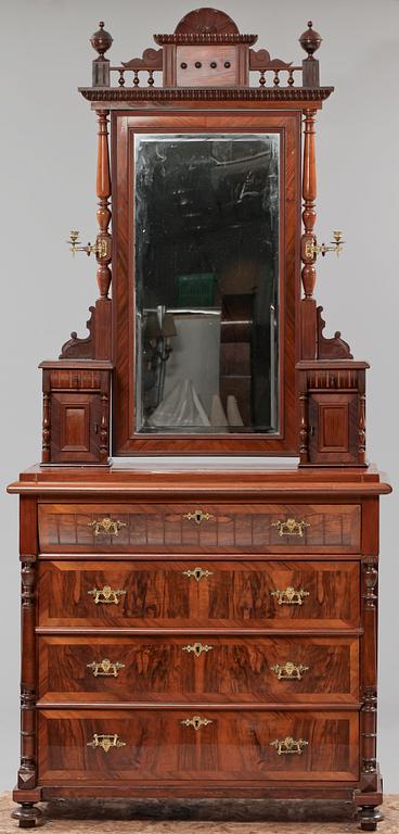 SPEGELBYRÅ, nyrenässans, 1800-talets slut.