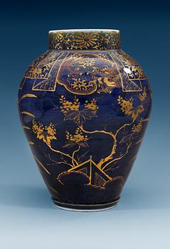 1526. A Japanese powder blue jar, 18th Century.