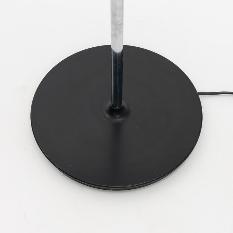 Poul Henningsen, golvlampor, ett par, PH-80, Louis Poulsen, Danmark.