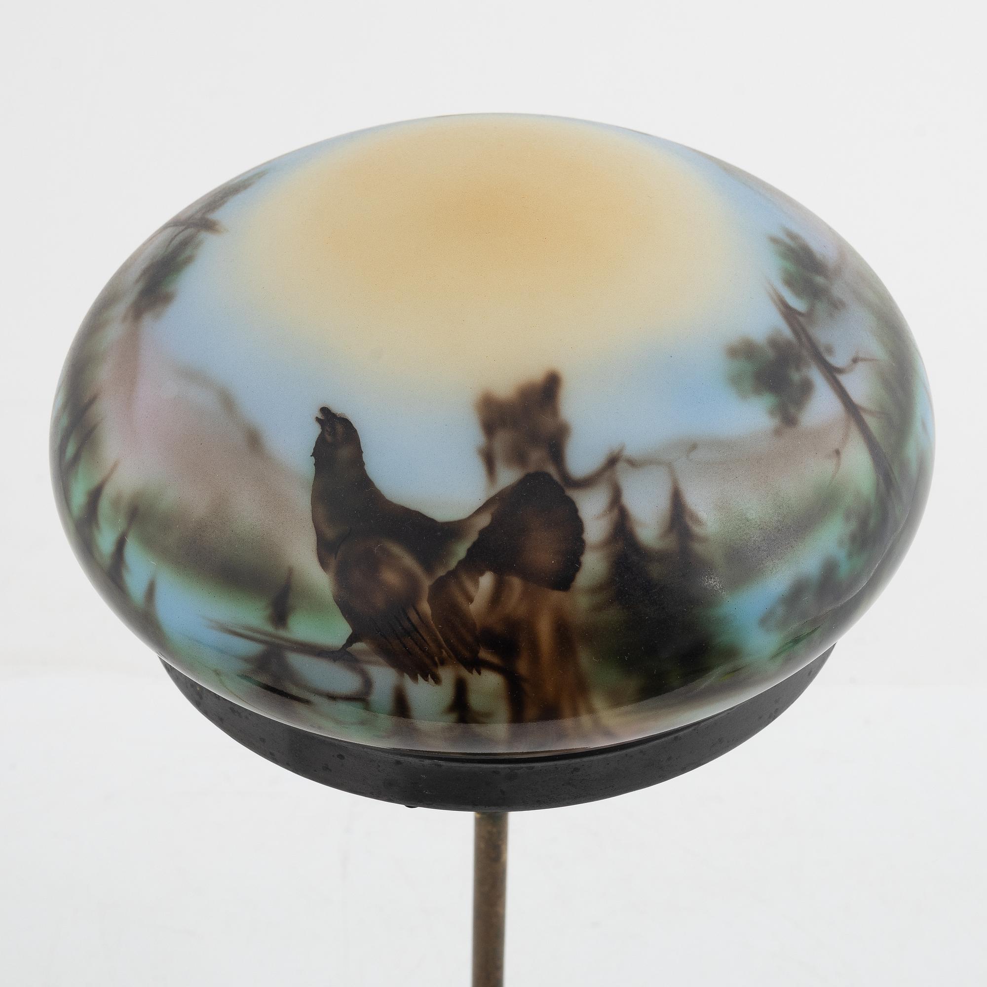 An Art Nouveau table light, early 20th Century.