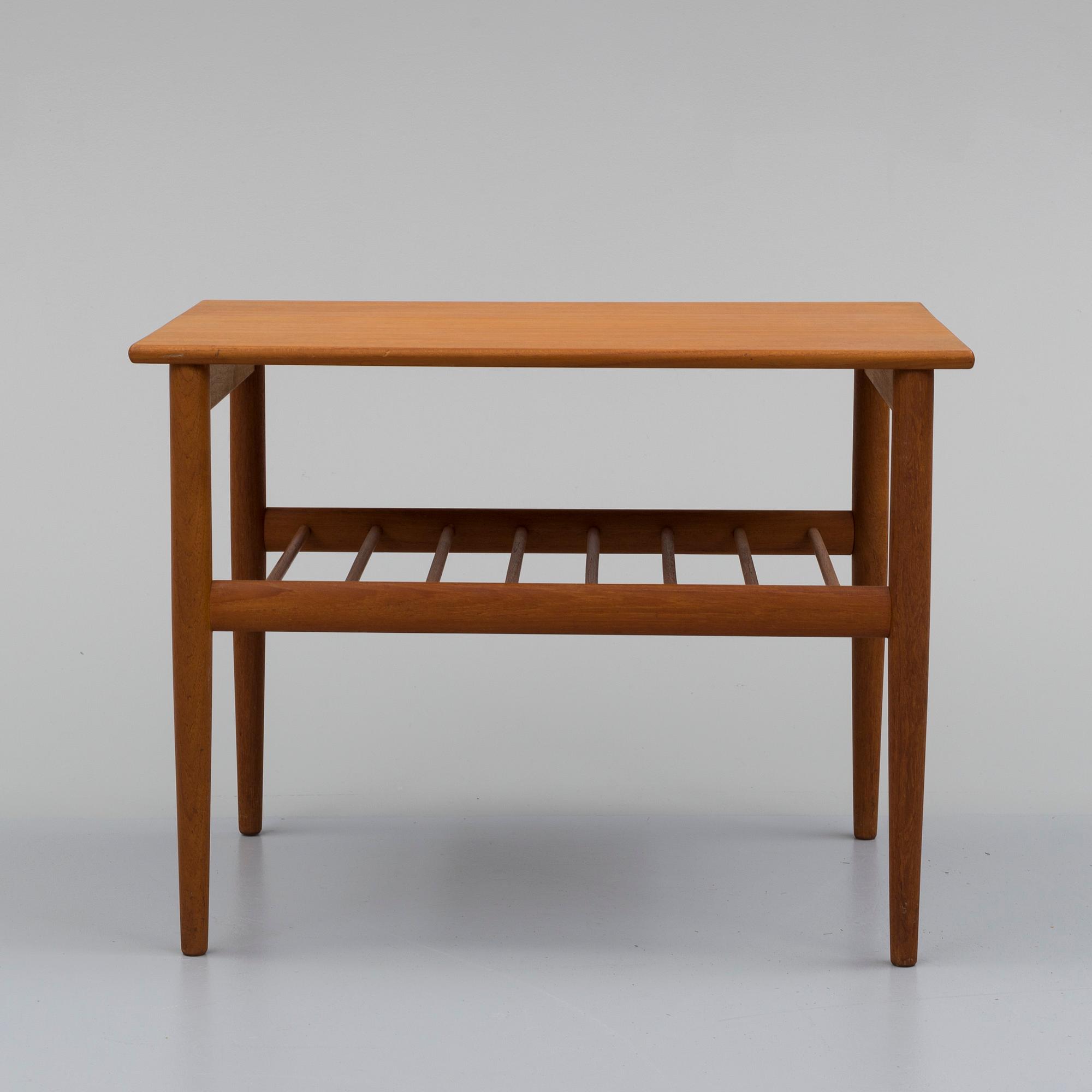 A circa 1960s coffee table by Yngvar Sandström for Seffle Möbelfabrik.