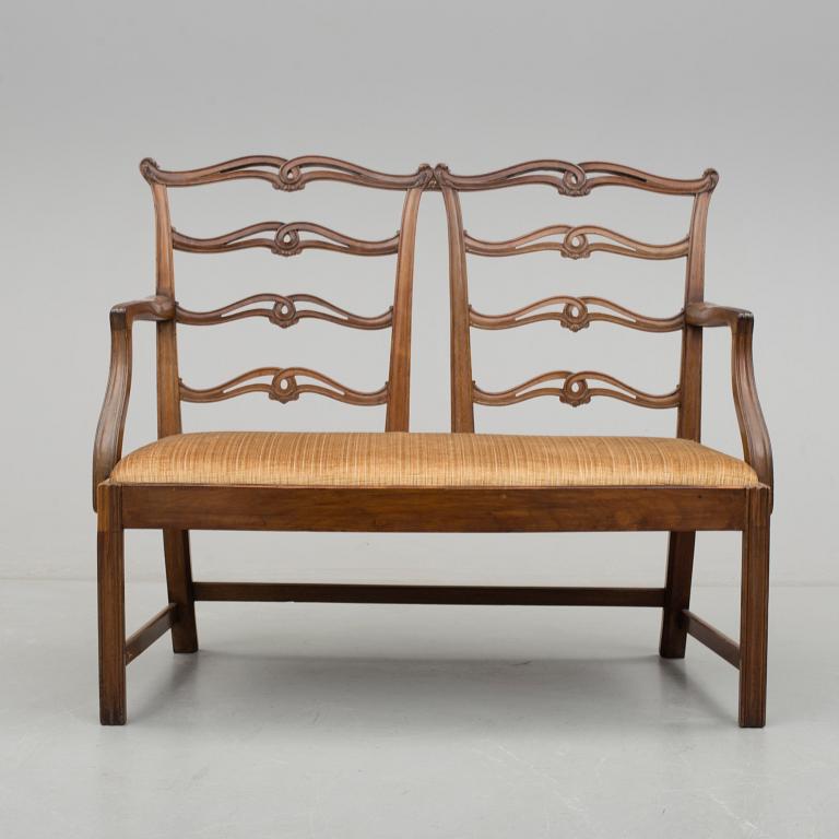SOFFA, engelsk stil, 1900-talets första hälft.