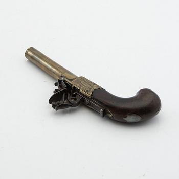 Flintlåspistol John Fox Twigg London, 1700-talets senare del.