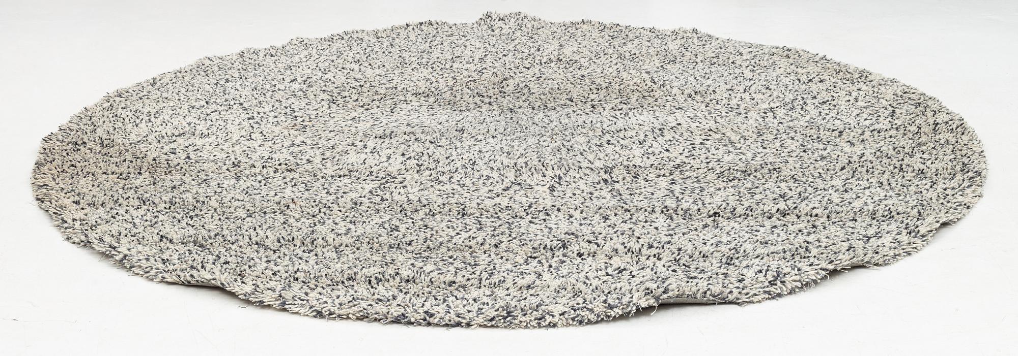 Gunilla Lagerhem Ullberg, matta, "Tekla 550", tuftad, Kasthall, diameter 320 cm.