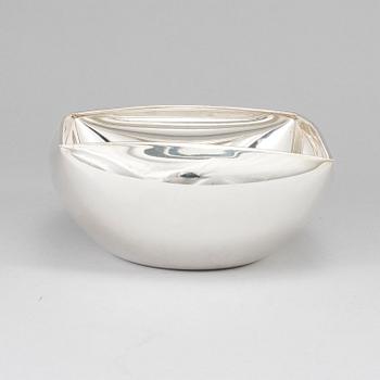 A sterling silver bowl, second half of the 20th century.