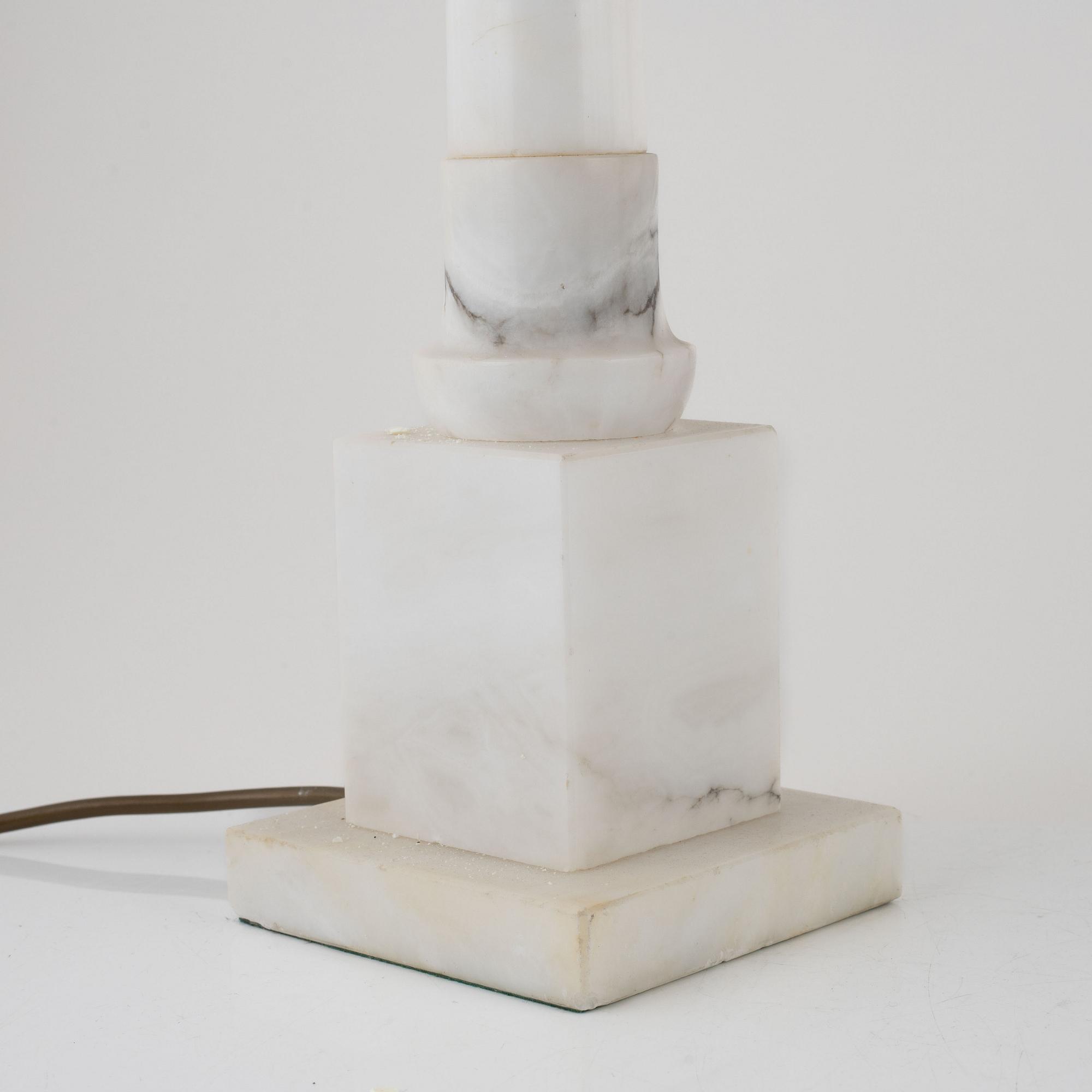 A pair of alabaster table lamps, second half of the 20th century.