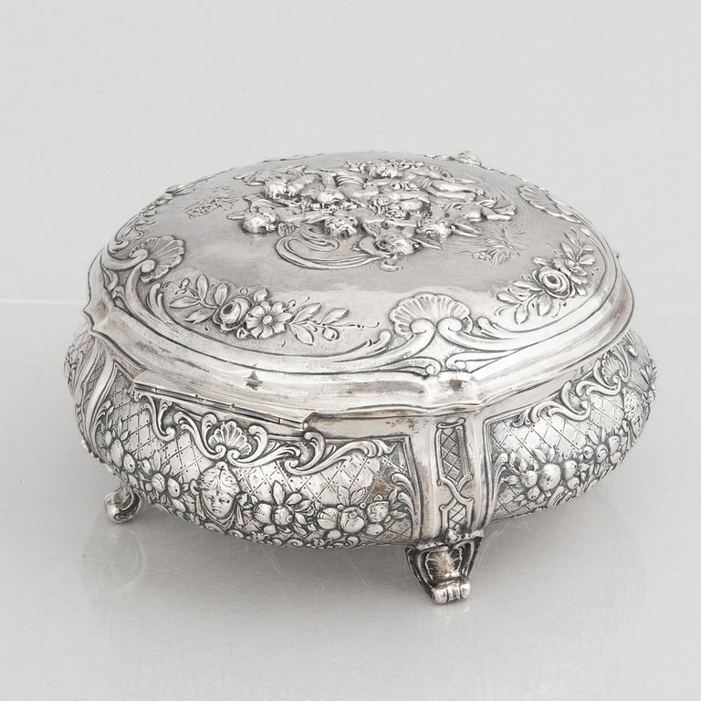 A German silver 800 Rococo style box with cover, circa 1900.