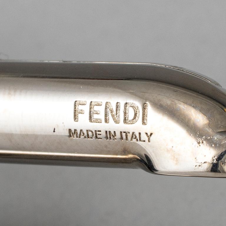 FENDI, örhängen, "F is Fendi".