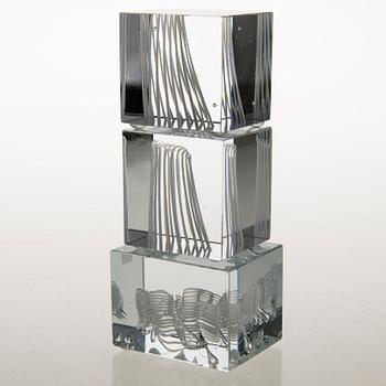 OIVA TOIKKA, three piece special cube signed Oiva Toikka Nuutajärvi Notsjö.