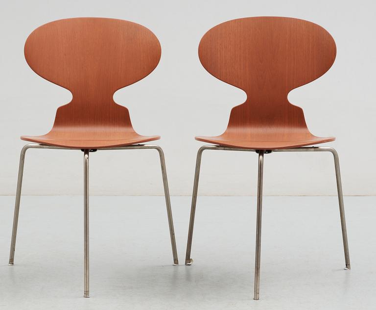 STOLAR, 2 st, "Myran", Fritz Hansen, Danmark, 1900-talets mitt.