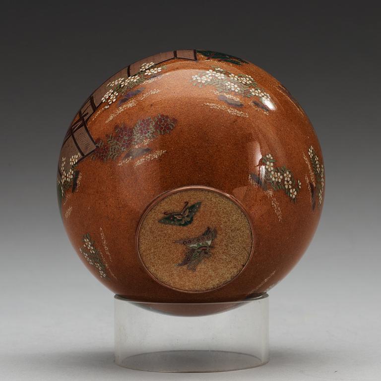 A Japanese cloisonné vase, early 20th Century.
