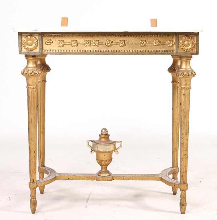 KONSOLLBORD, sengustavianskt, 1700-talets tredje kvartal.