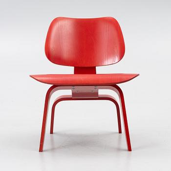 Charles & Ray Eames, a 'Plywood Group LCW Lounge Chair', Vitra, 2014.