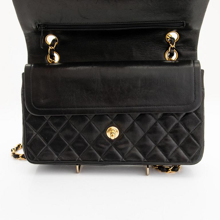 Chanel, "Double Flap Bag", väska, före år 1984.