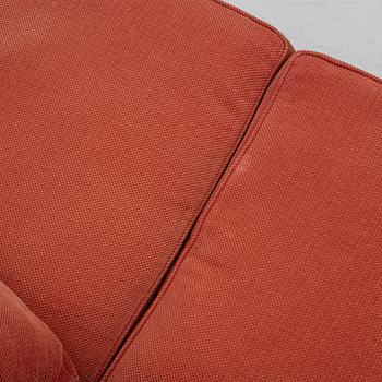 Soffa med fotpall, howardmodell, samtida.