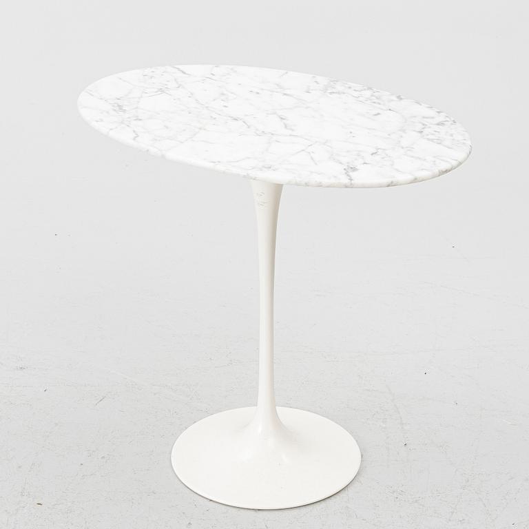 Eero Saarinen, Soffbord/sidobord, "Tulip", Knoll International.