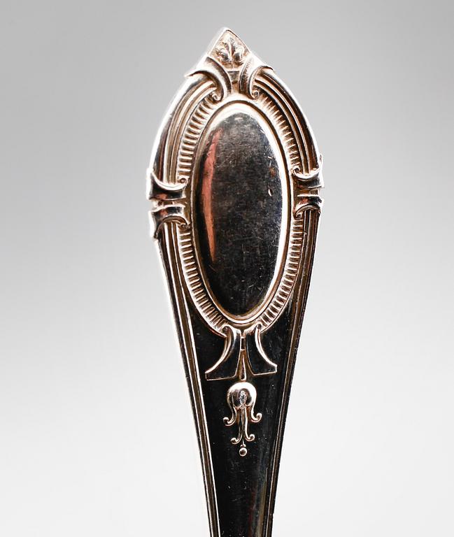 BESTICK, 16 delar, silver, CG Hallberg, Stockholm 1895. Total vikt med stålblad ca 1360 gram.