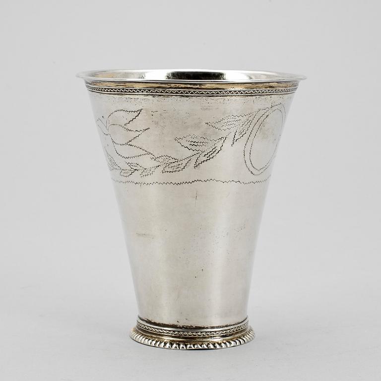 BÄGARE, silver, Abraham Wirgman, Göteborg 1715. Vikt ca 80 gram.