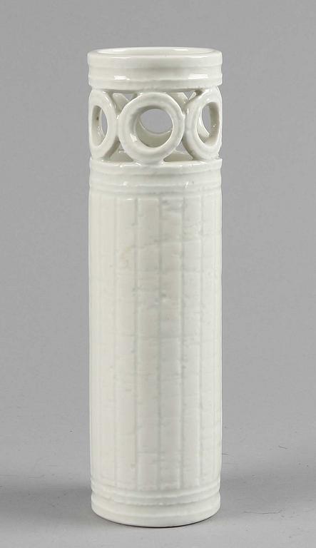 VAS, chamotterat stengods. Gunnar Nylund, Rörstrand "Olympia".