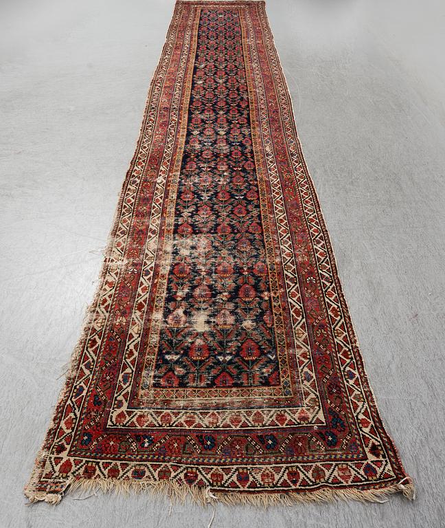 GALLERIMATTA, antik Kaukas, ca 510-515 x 92,5-98 cm.
