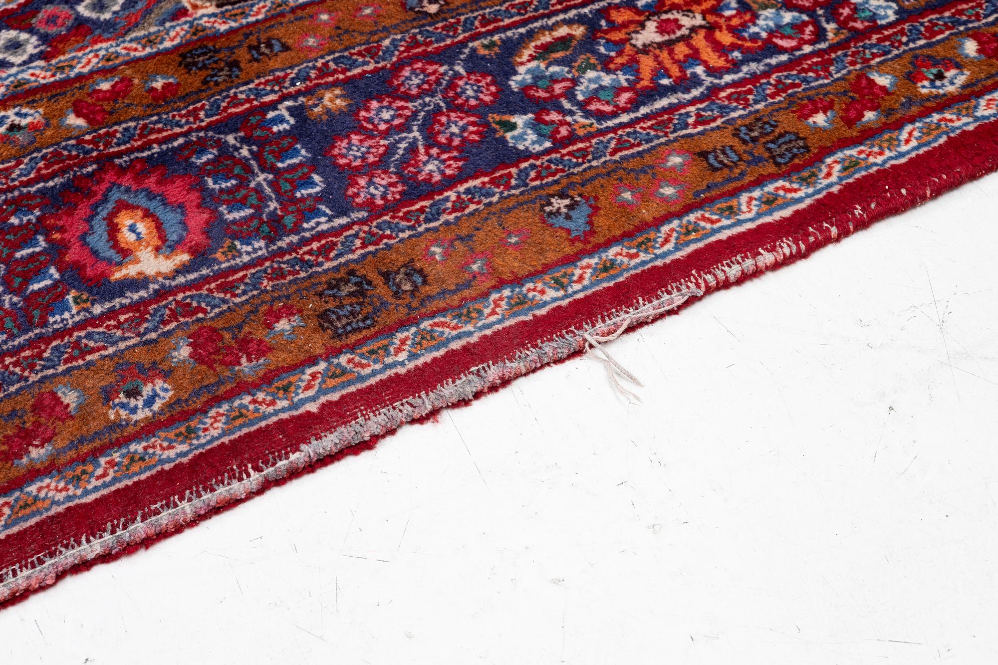 Matta, orientalisk, ca 295 x 185 cm.