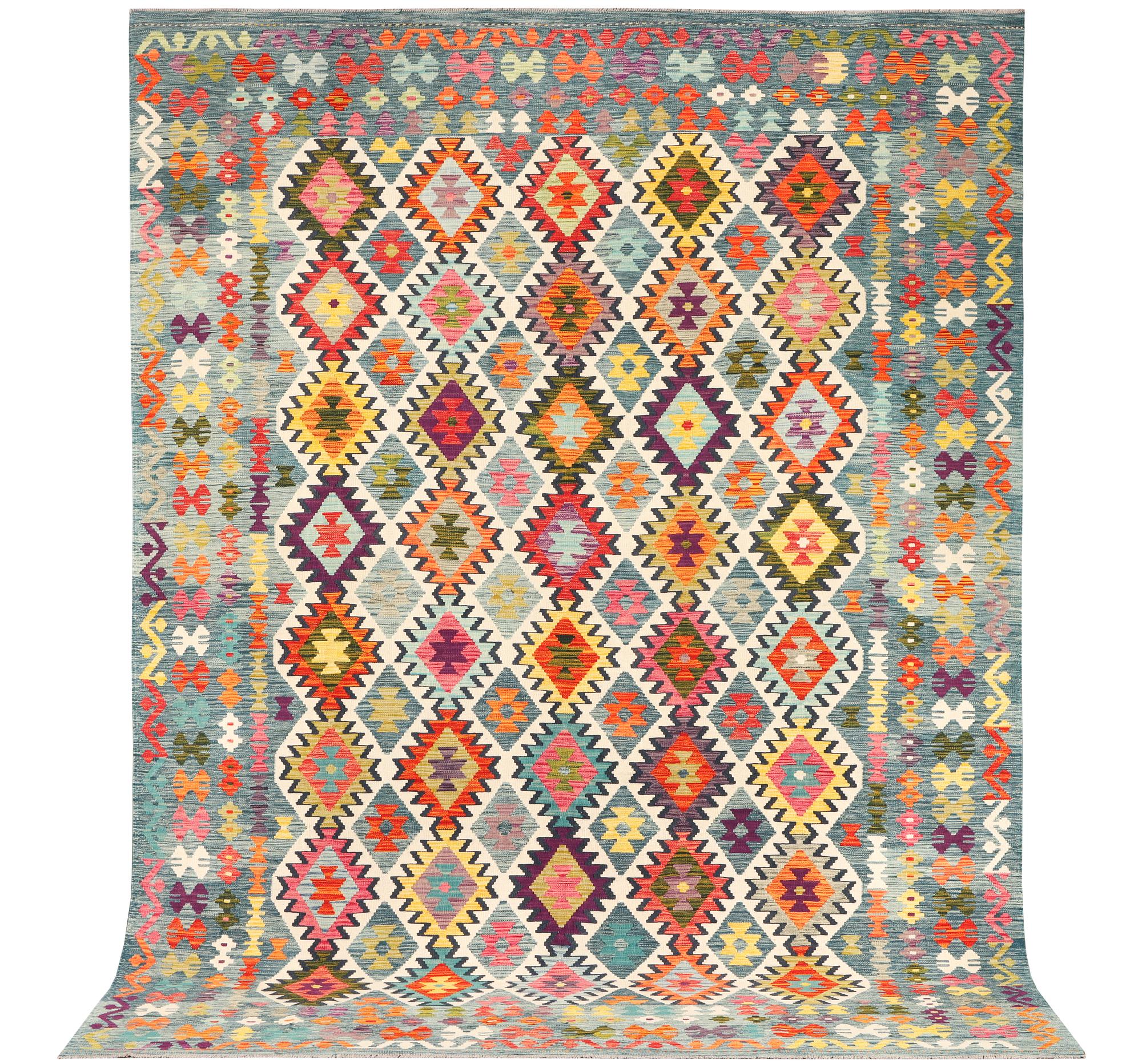 Matta, Kelim, ca. 349 x 253 cm.