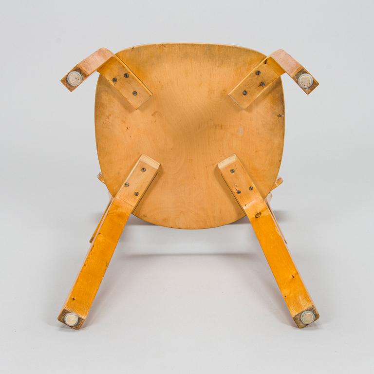 Alvar & Aino Aalto, kirjoituspöytä ja tuoli, malli "69", Artek, 1950/60/70-luku.