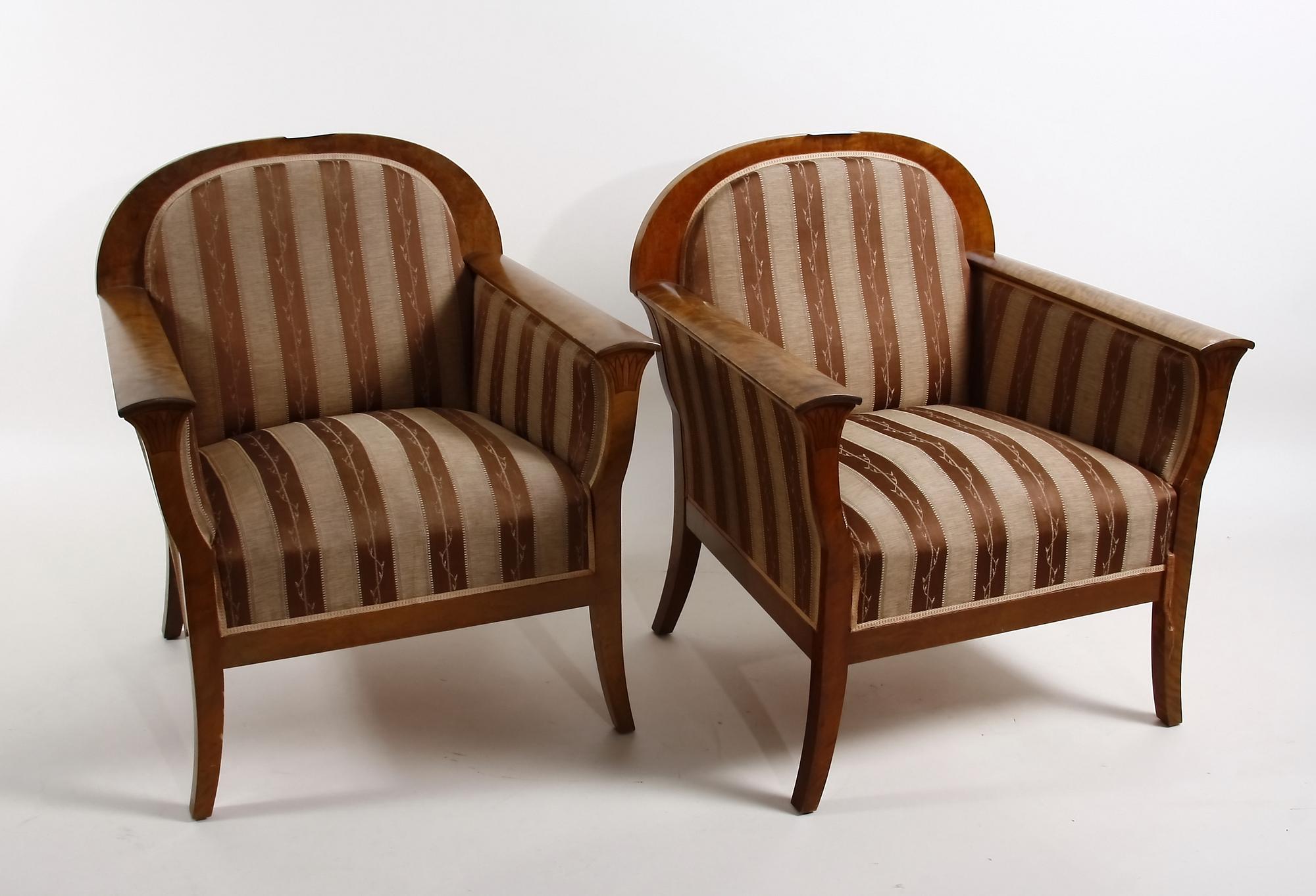 FÅTÖLJER, ett par, 1930/40-tal.