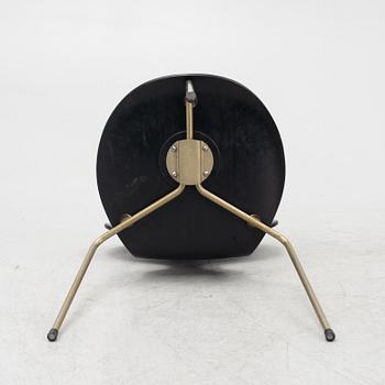 Arne Jacobsen, six 'Ant' chairs, Fritz Hansen, Denmark, 1950's/60's.