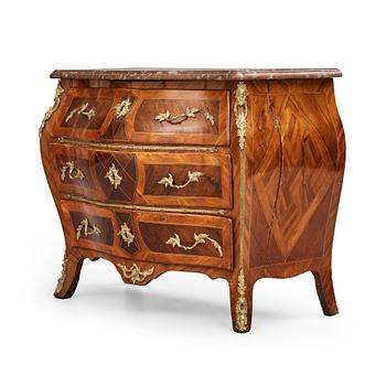 11. A Swedish Rococo 18th century commode.