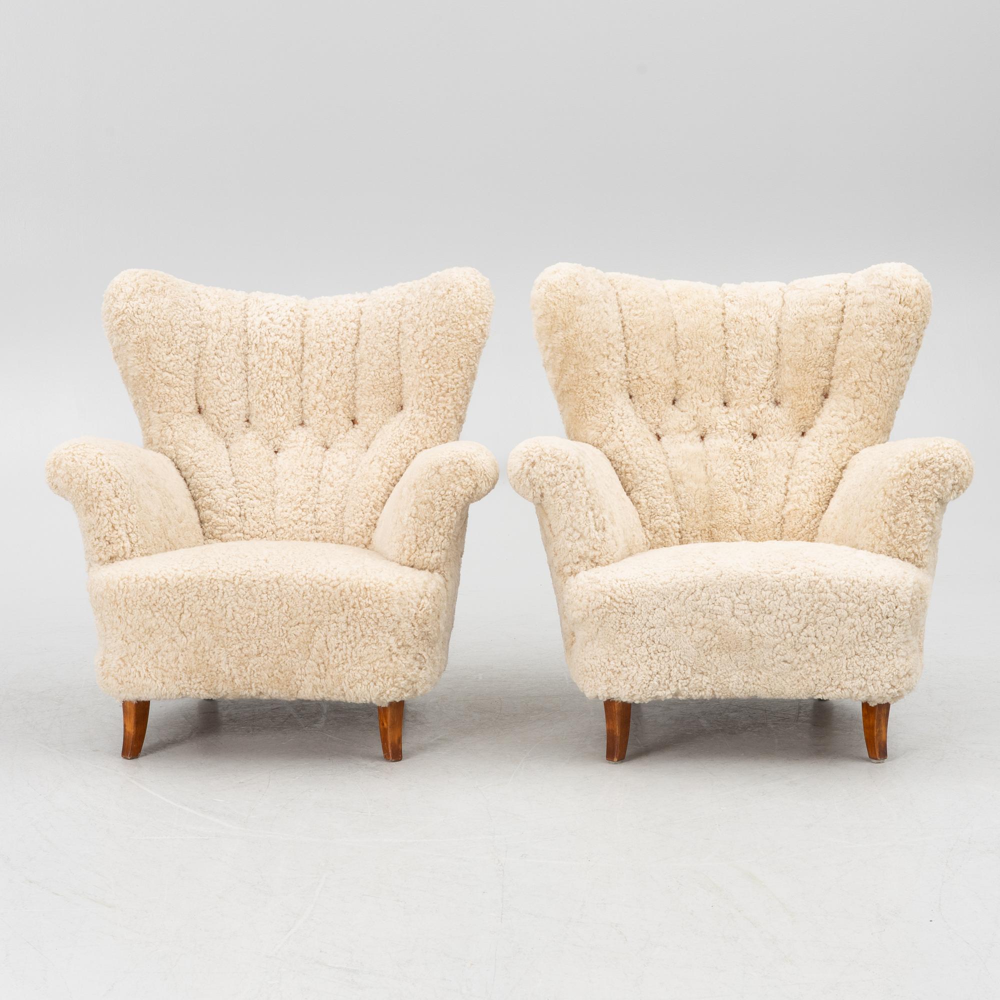 A pair of lounge chairs, 1940s.