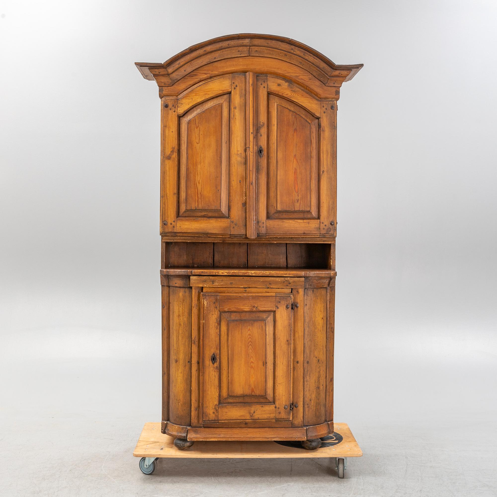 Skåp, allmoge, 1800-tal.